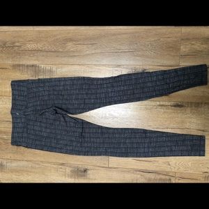 lululemon athletica Pants - Lululemon wonder under pant 6, gray lululemon athletica Pants - Lululemon wonder under pant 6, gray